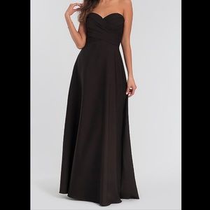 Kleinfeld Long Sweetheart Neck Bridesmaid Dress